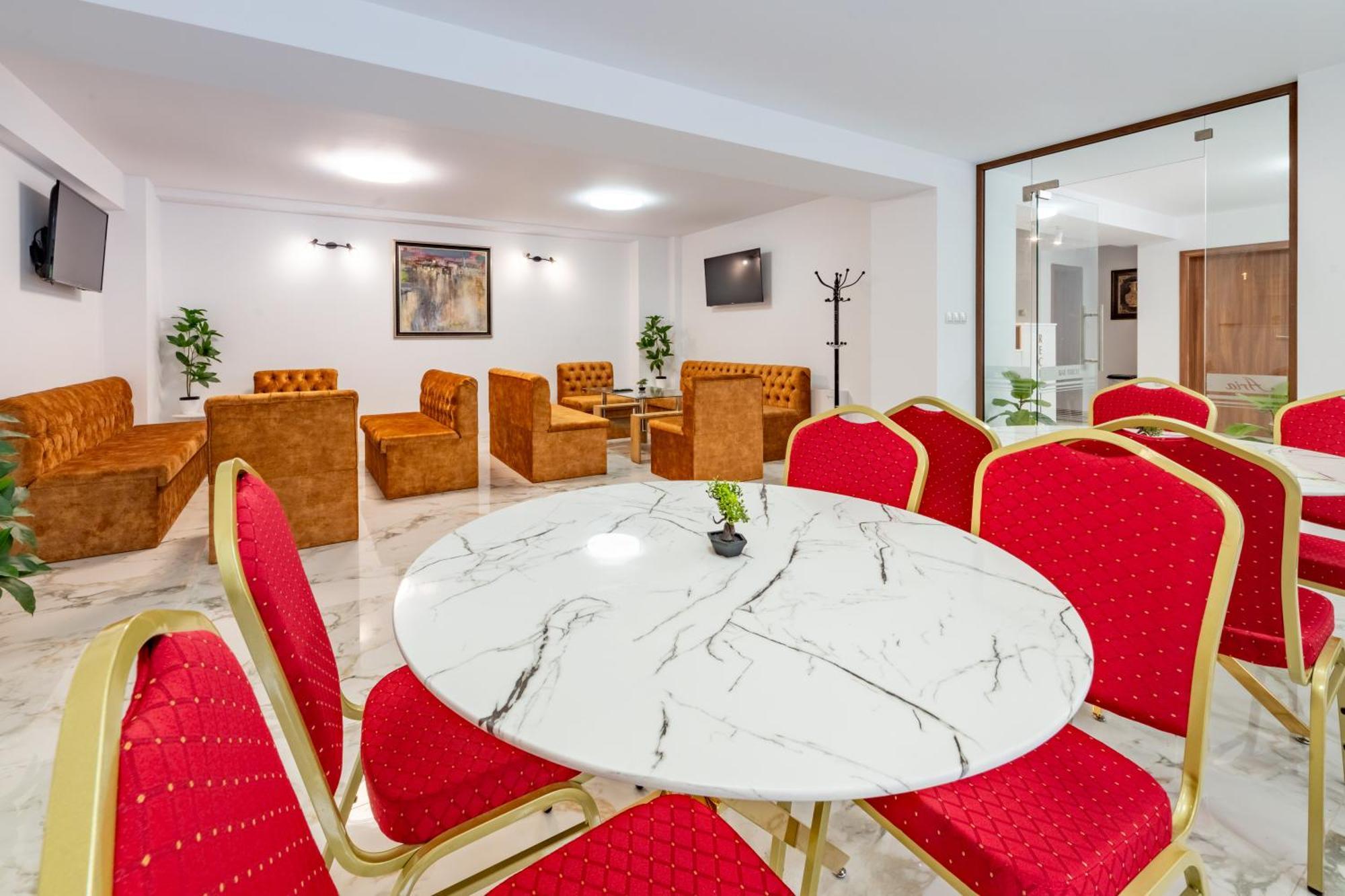 Ариа Hotel Veliko Tarnovo Buitenkant foto