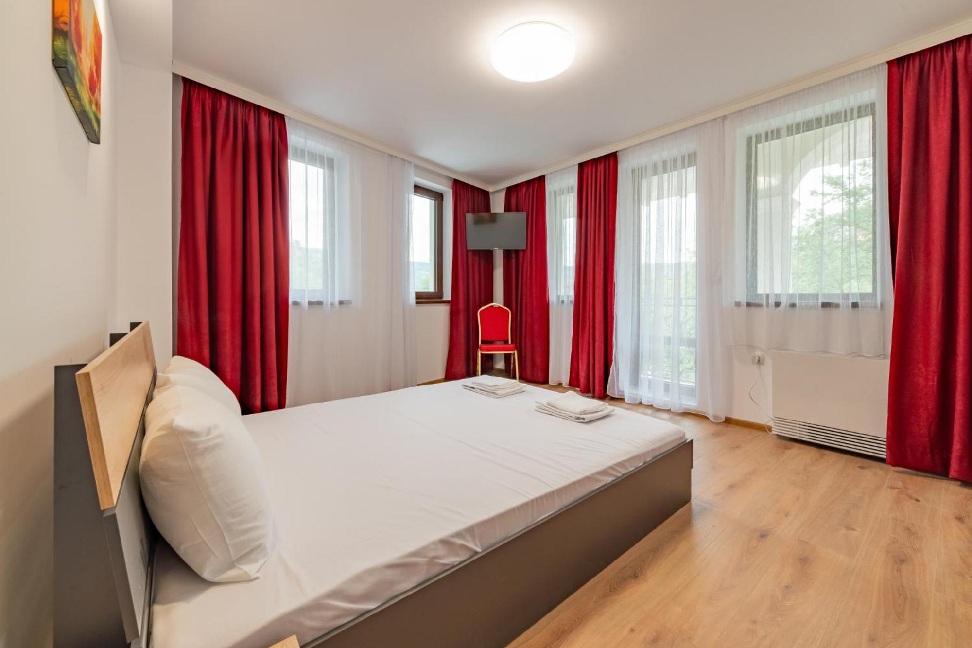 Ариа Hotel Veliko Tarnovo Buitenkant foto